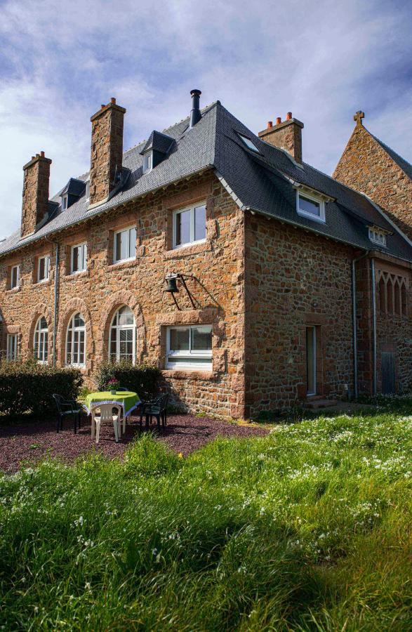 Le Presbytere Du Talbert Bed & Breakfast Pleubian Exterior foto